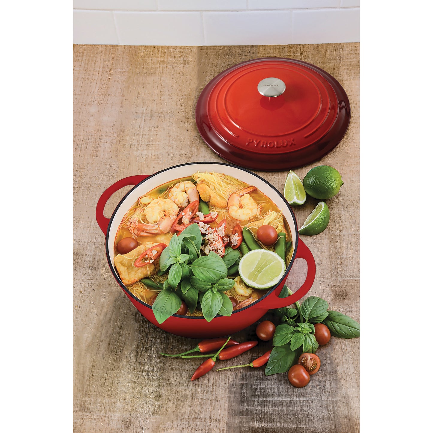PYROCHEF Round French Oven Chilli Red top view