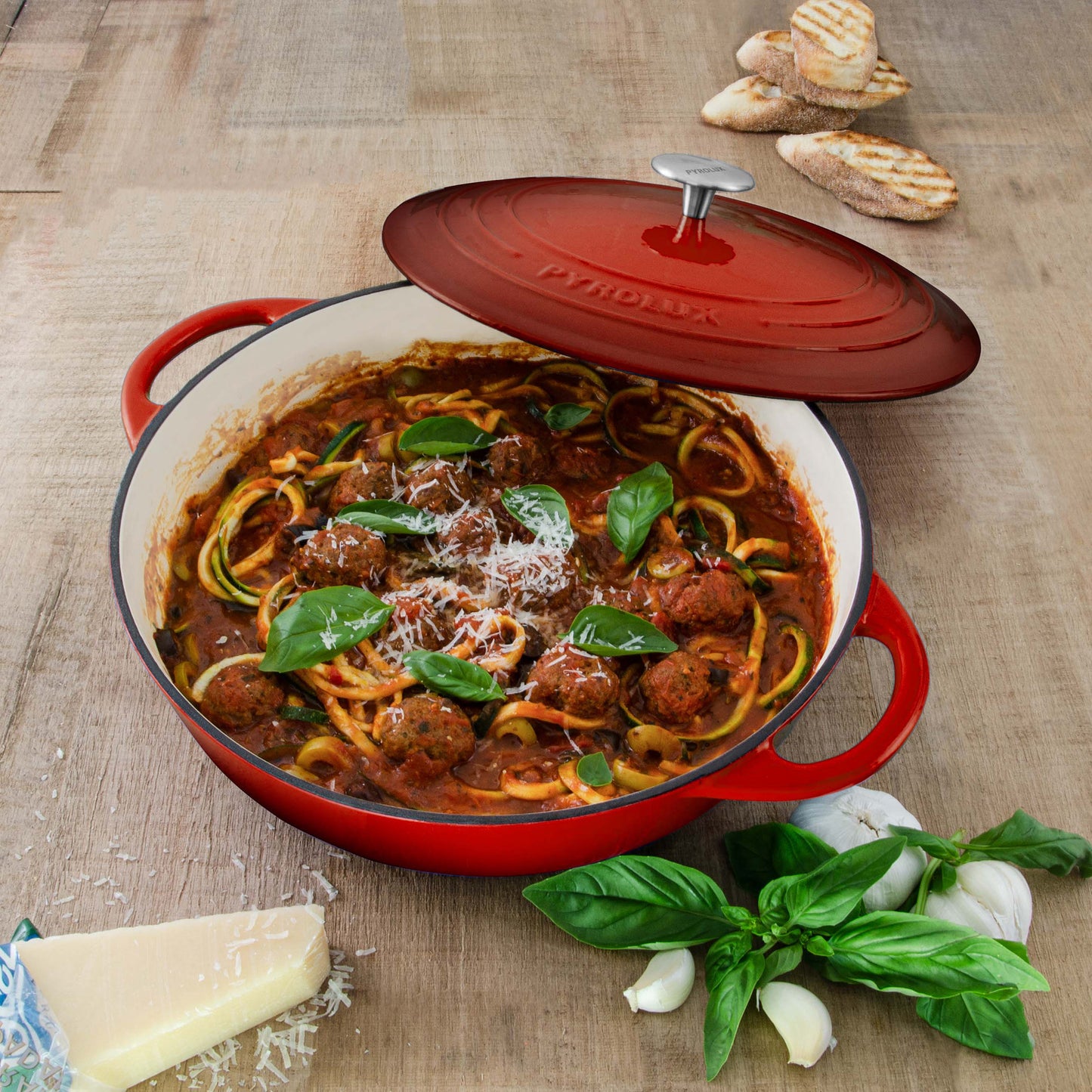 PYROCHEF Round Chef Pan Chilli Red with pasta mince dish