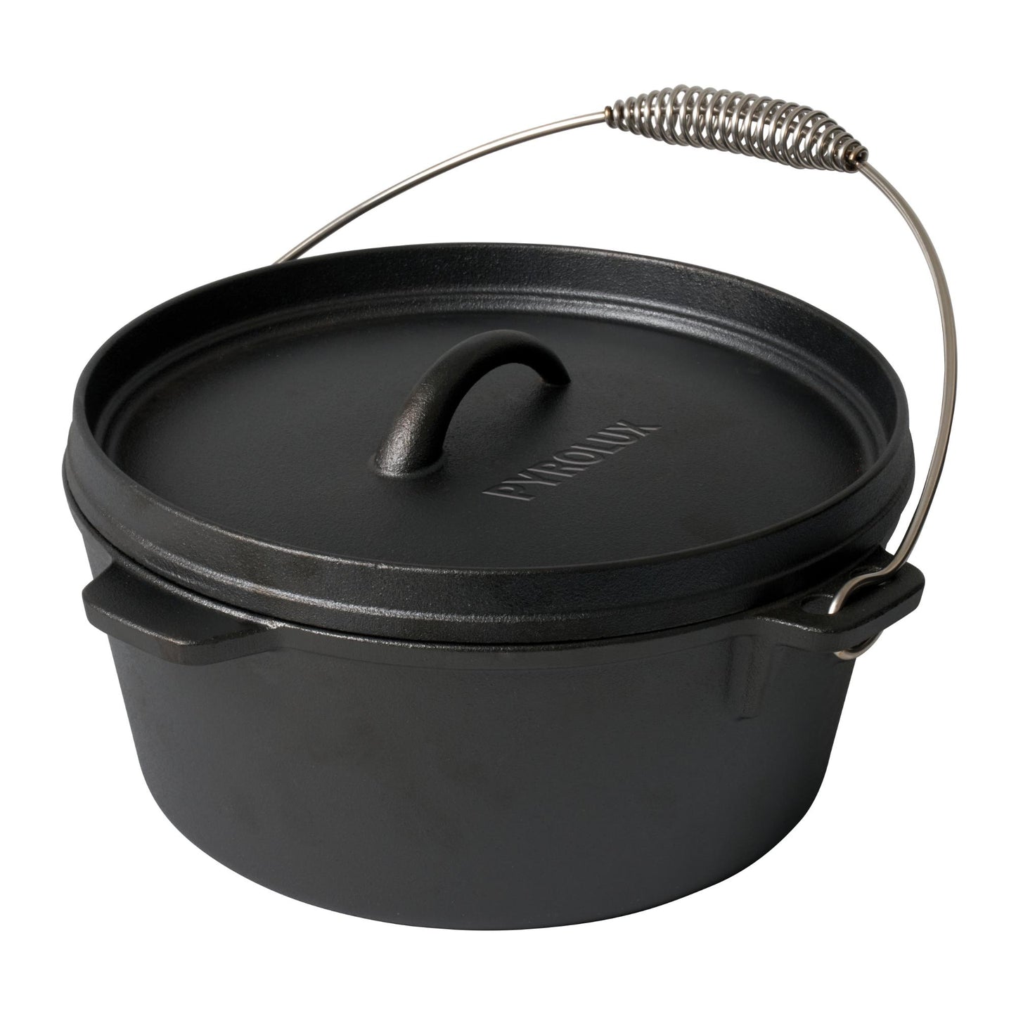 Pyrocast Camp Oven with lid on white background