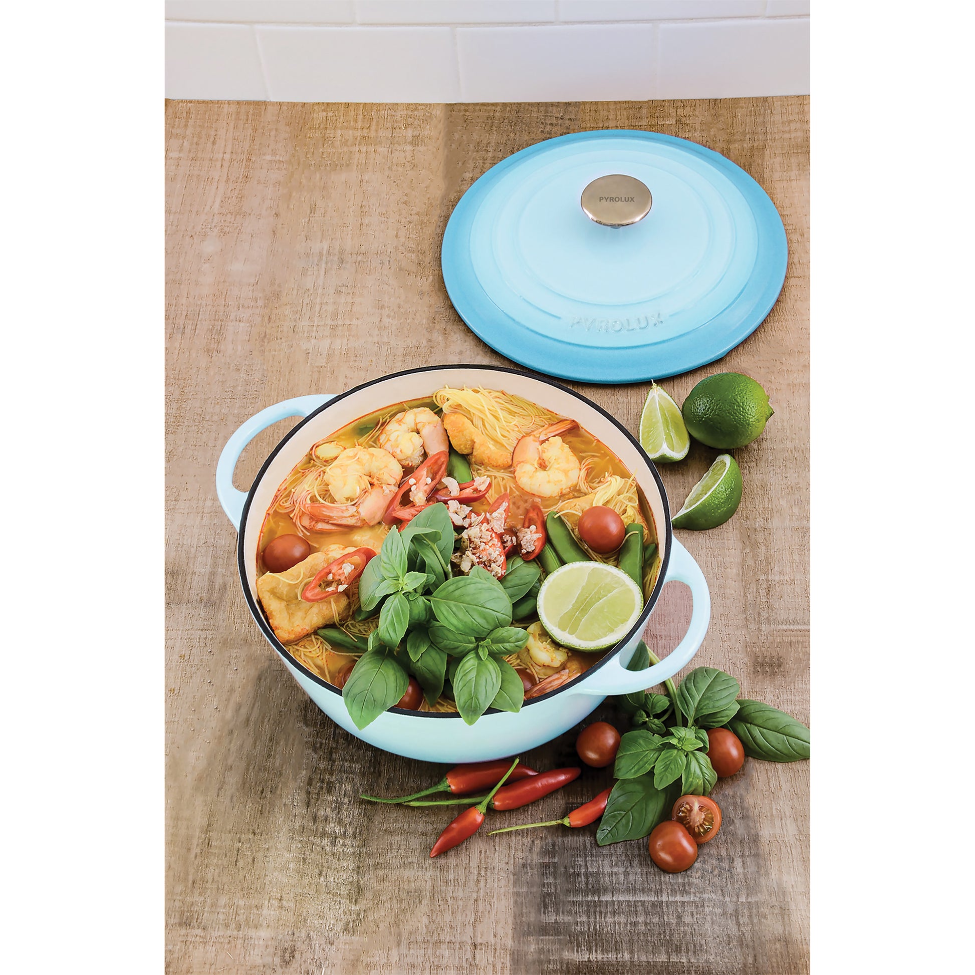 PYROCHEF Round French Oven Duck Egg Blue top view with curry