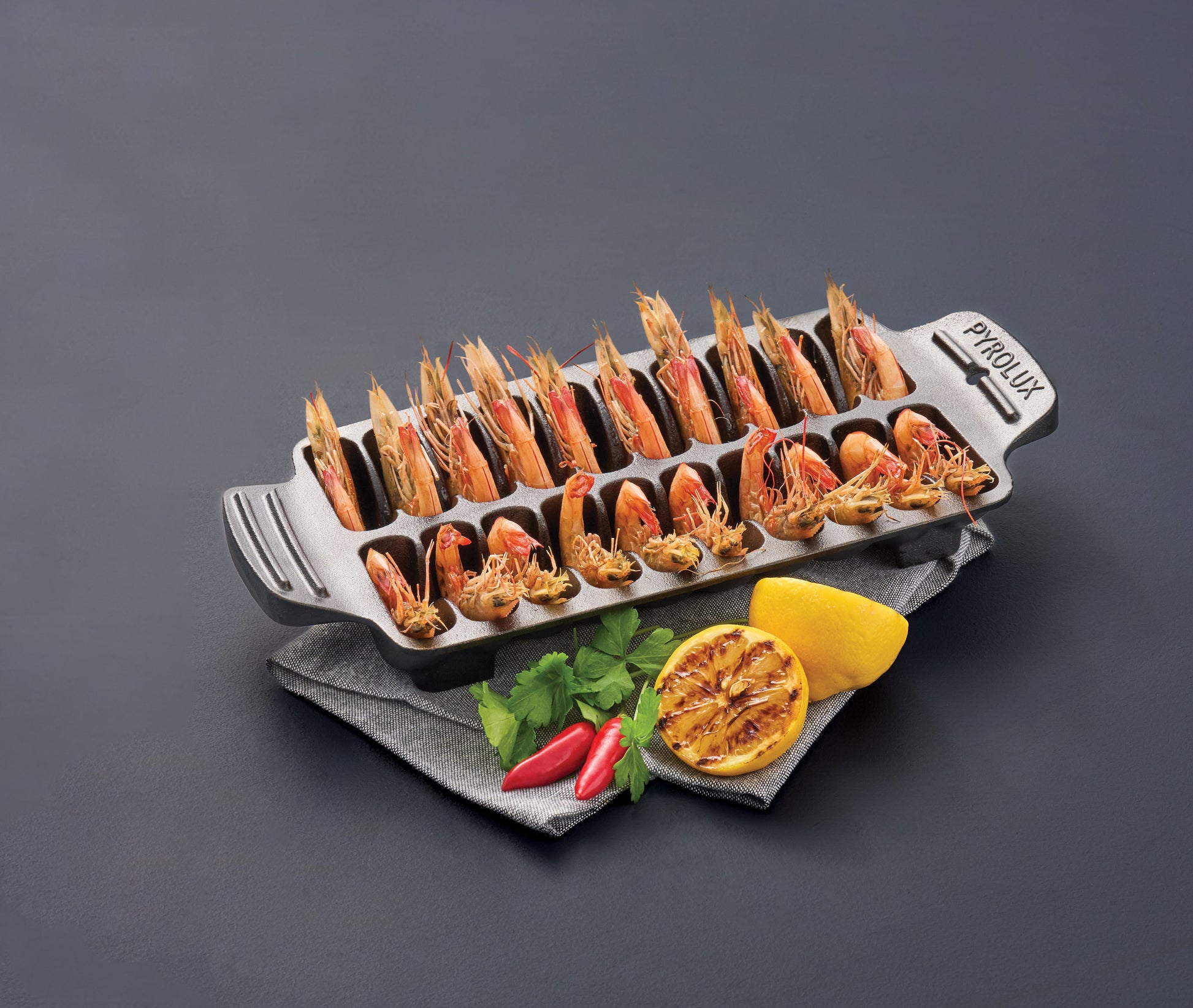 PYROCAST 20 Piece Prawn Grill Tray with grilled prawns