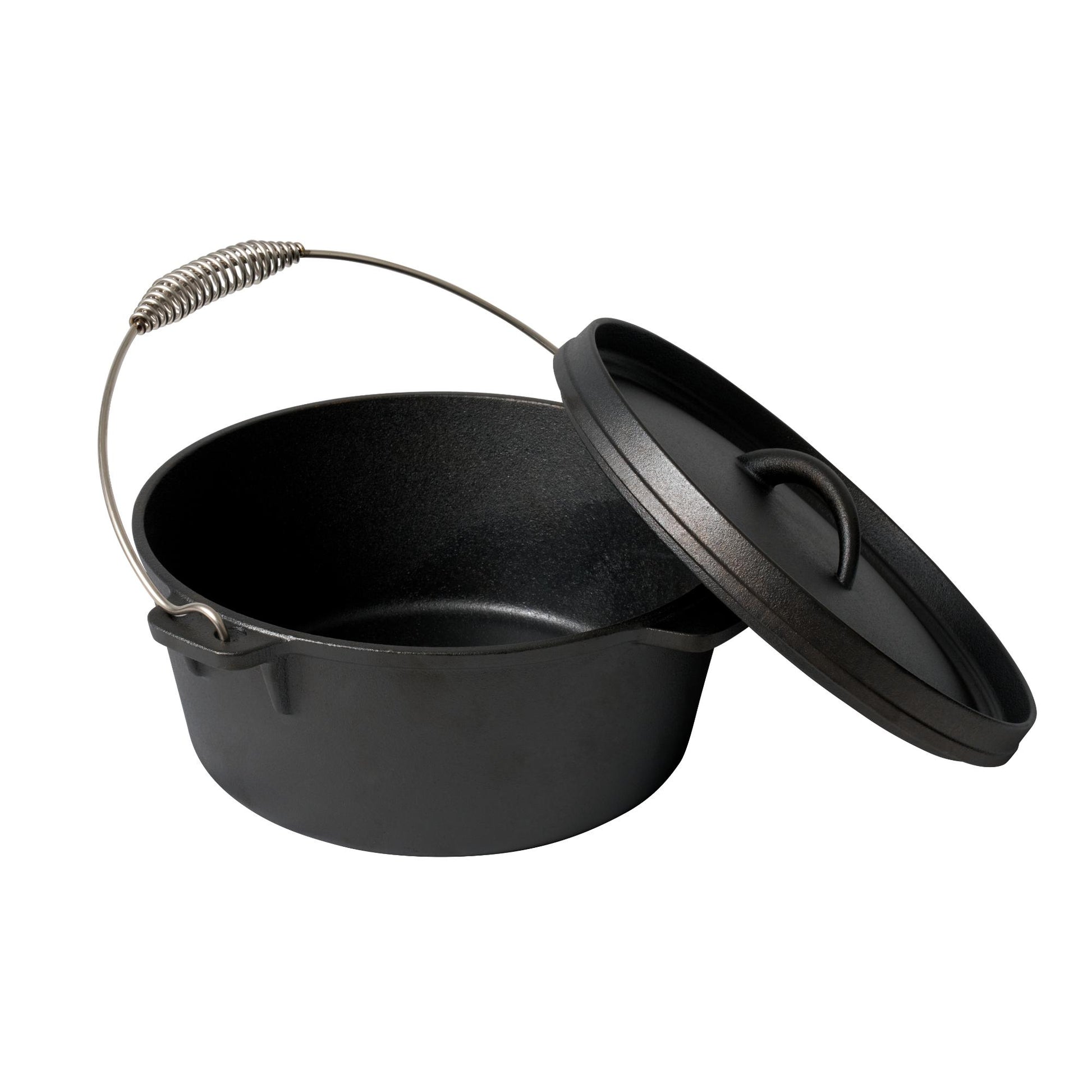 Pyrocast Camp Oven with lid on white background side view