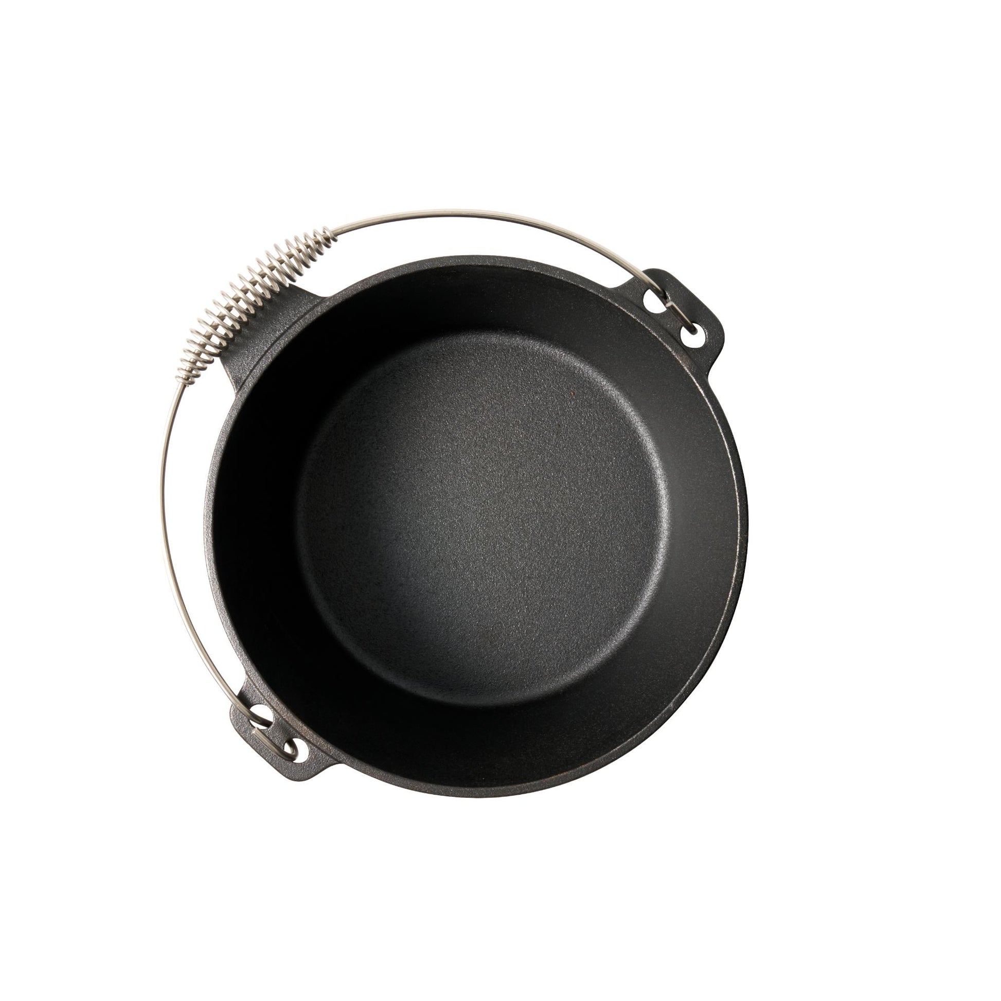 Pyrocast Camp Oven without lid on white background